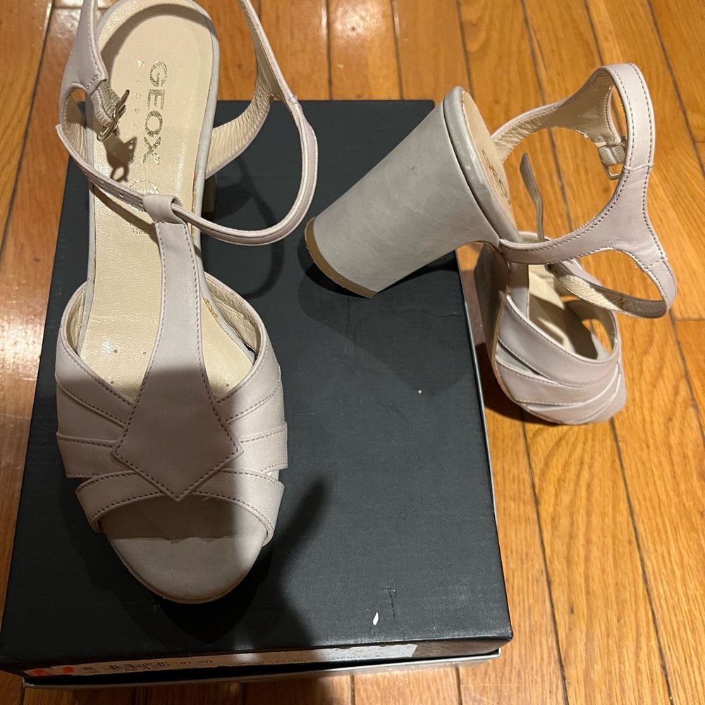 Geox Oriana heels